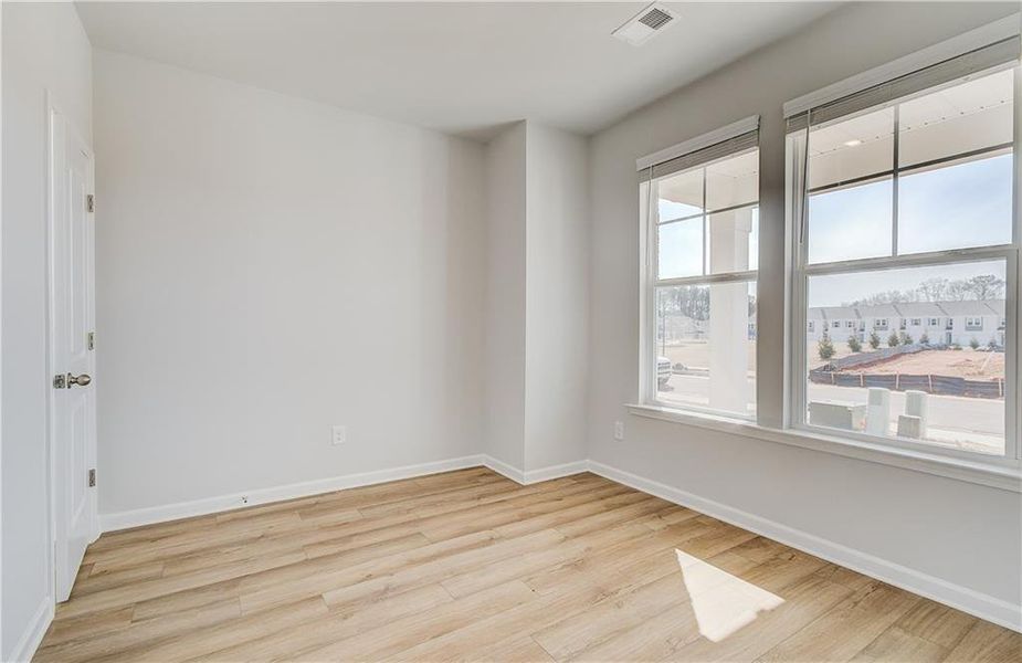 Spacious, unfurnished interior of a new home in Bowers Farm, McDonough (Image 12).