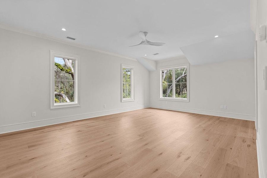 Spacious, unfurnished interior of a new home in , Seabrook Island (Image 35).