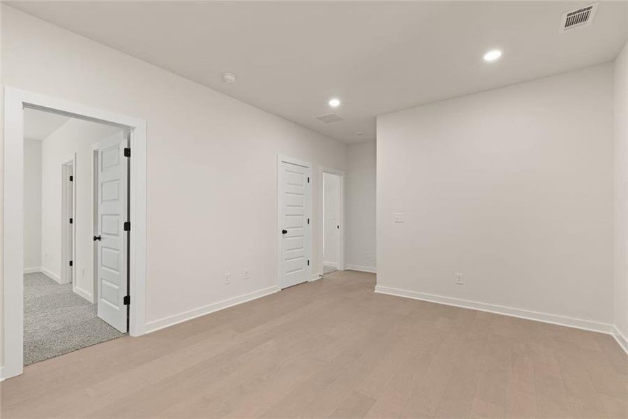Spacious, unfurnished interior of a new home in , Cumming (Image 37).