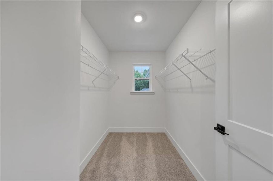 Spacious, unfurnished interior of a new home in Canterbury Villas, Carrollton (Image 26).