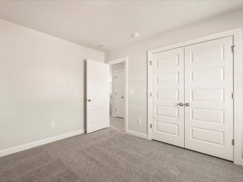 Welcome to the Dakota floorplan at Brayfield Manor - Signature Collection. Welcome to the Dakota floorplan at Brayfield Manor - Signature Collection.