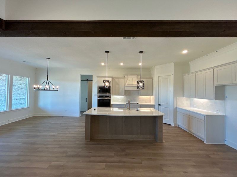 Furnished interior view inside a new home in Creekview Addition, Van Alstyne (Image 5).