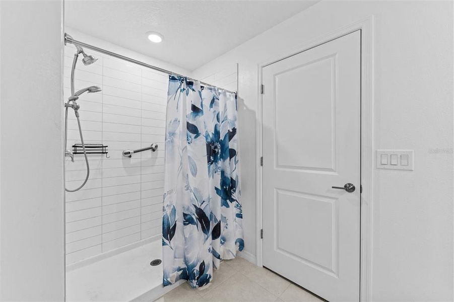 Furnished interior view inside a new home in Abbott Square: The Executives, Zephyrhills (Image 2).