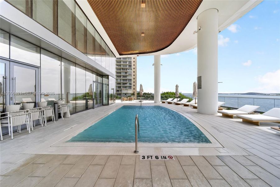 Community amenities in , Miami (Image 63).