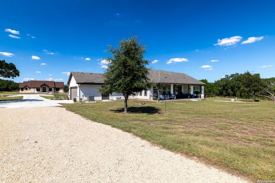 Community amenities in , Bandera (Image 35).