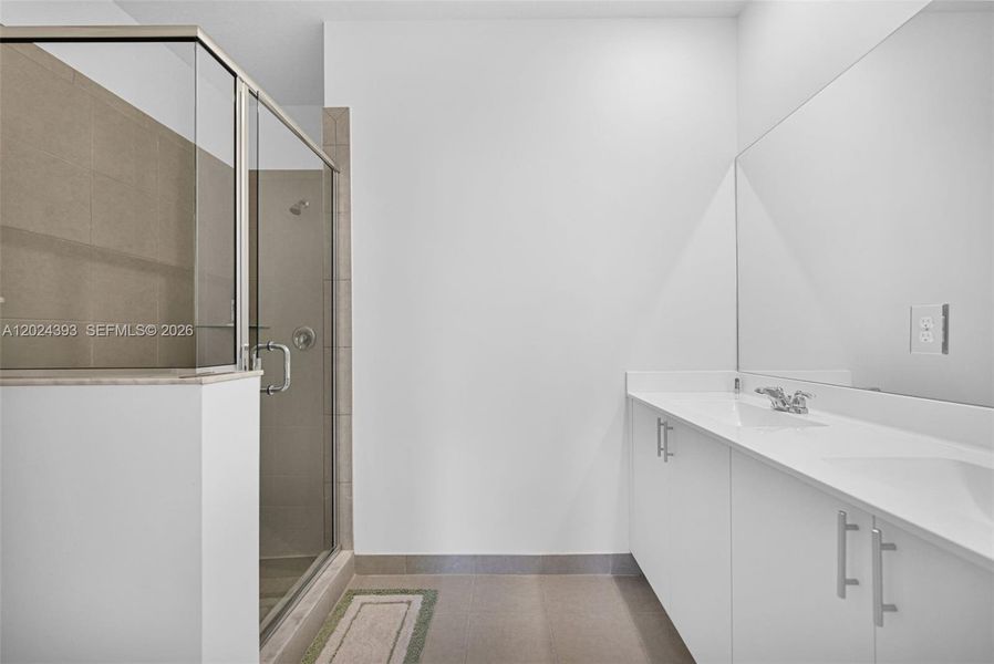 Furnished interior view inside a new home in , Miami (Image 37). Furnished interior view inside a new home in , Miami (Image 37).