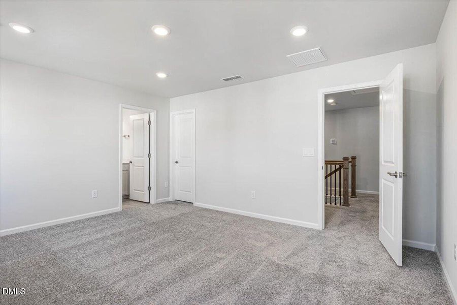 19-7256 Morris Acres - Open Peek Media-1