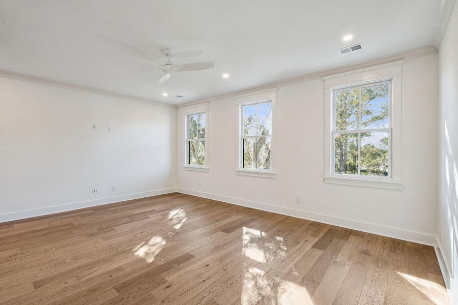 Spacious, unfurnished interior of a new home in , Johns Island (Image 74).
