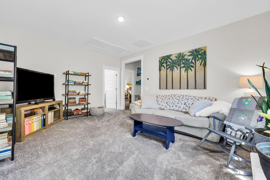 Furnished interior view inside a new home in Wando Village, Charleston (Image 9).