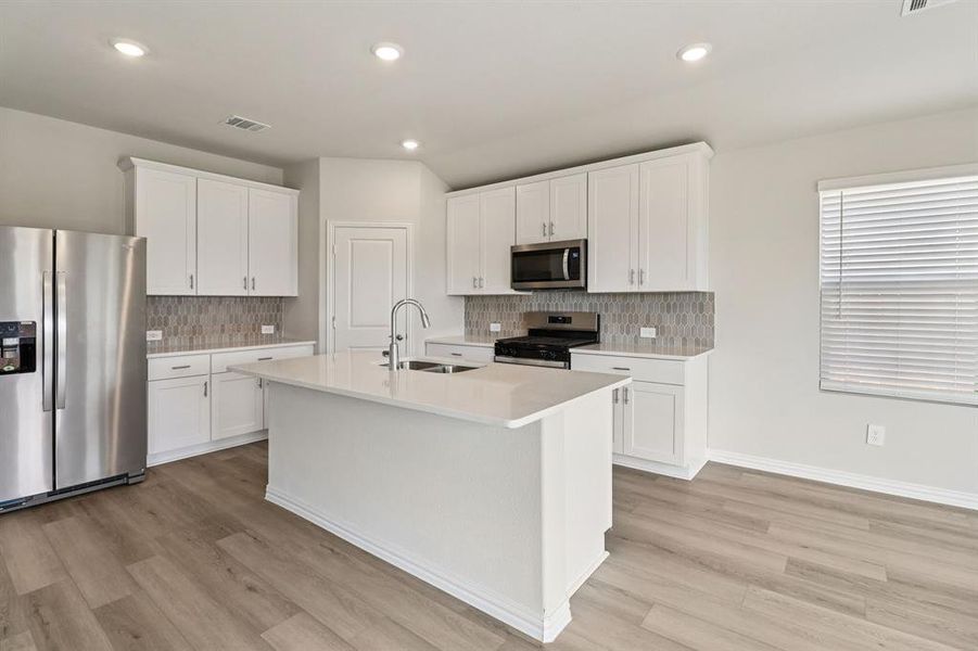 Photo is not of the actual home, but is an inspirational photo of builder’s model home and may depict options, furnishings, and/or decorator features that are not included. Photo is not of the actual home, but is an inspirational photo of builder’s model home and may depict options, furnishings, and/or decorator features that are not included.