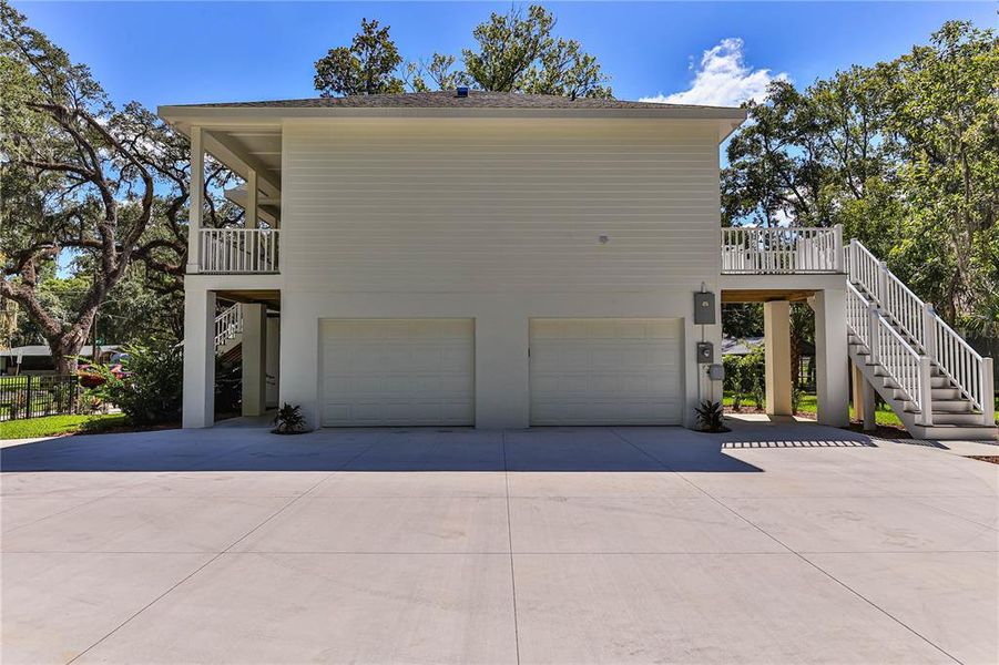 Front exterior of a new home in , Crystal River, FL, highlighting curb appeal (Image 31). Front exterior of a new home in , Crystal River, FL, highlighting curb appeal (Image 31).
