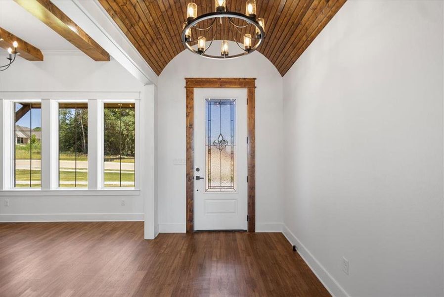 Spacious, unfurnished interior of a new home in , Lindale (Image 29).