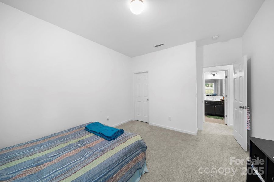 Image 42 of a home in .