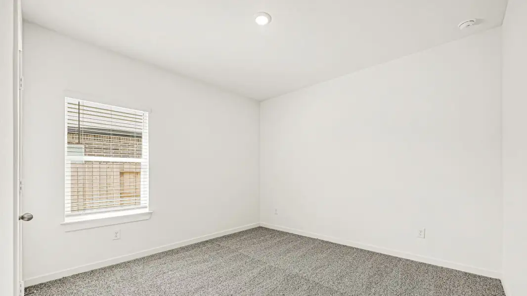 Spacious, unfurnished interior of a new home in Harvest Pointe, Needville (Image 20).