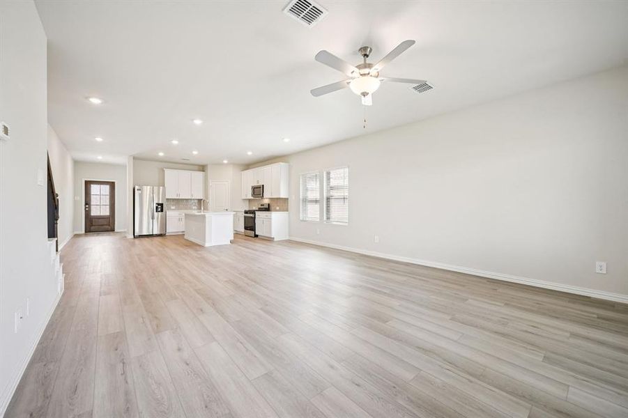 Photo is not of the actual home, but is an inspirational photo of builder’s model home and may depict options, furnishings, and/or decorator features that are not included.