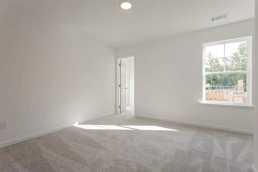 Spacious, unfurnished interior of a new home in , Buford (Image 14).