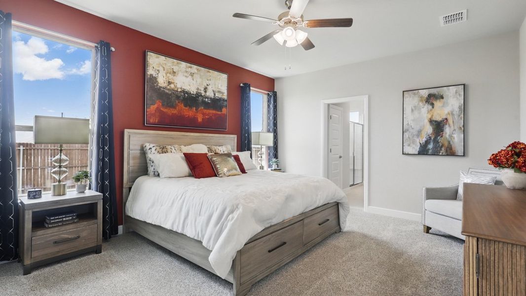 Furnished interior view inside a new home in Legado, Cleburne (Image 22).