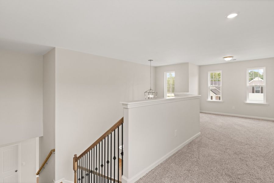 Spacious, unfurnished interior of a new home in Camden Crossing, Savannah (Image 24).