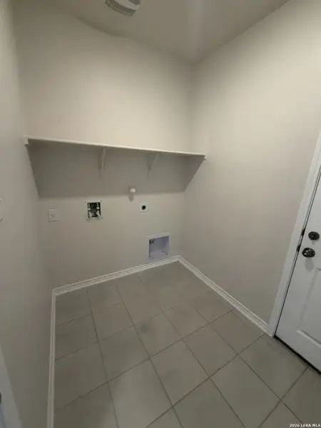 Spacious, unfurnished interior of a new home in Marbella, San Antonio (Image 18). Spacious, unfurnished interior of a new home in Marbella, San Antonio (Image 18).