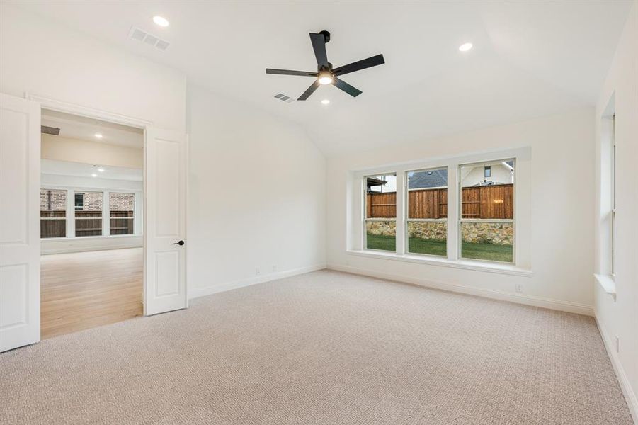 Spacious, unfurnished interior of a new home in Windsong Ranch Classic 61, Prosper (Image 32).