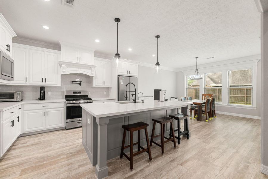 Furnished interior view inside a new home in , Beaumont (Image 7).