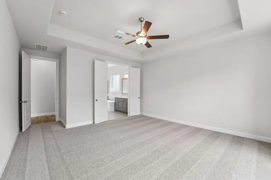 Spacious, unfurnished interior of a new home in WILDTREE 60', Montgomery (Image 23).