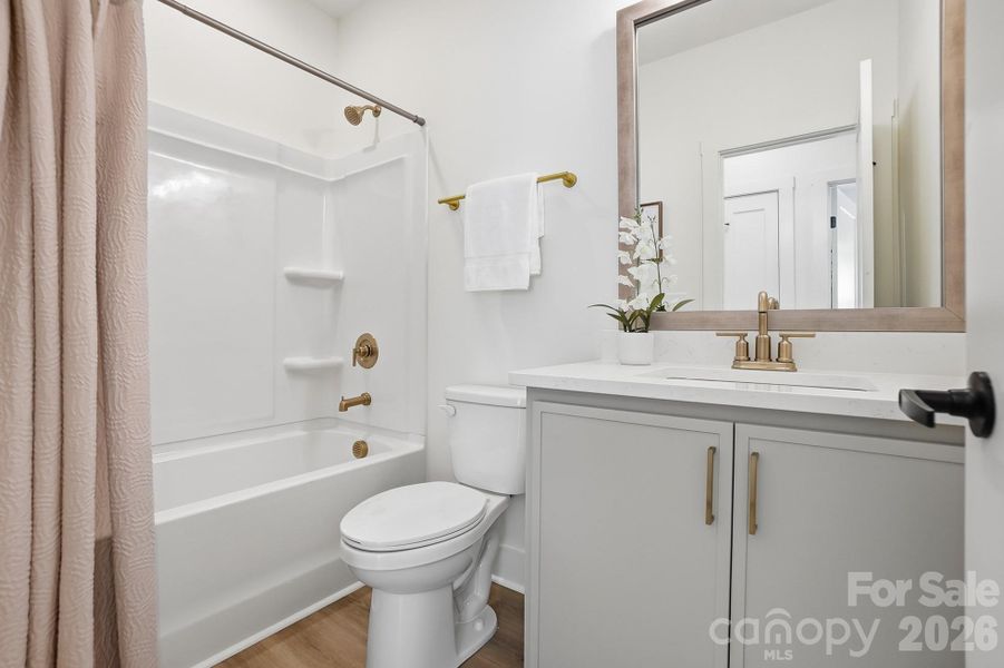 Full Bathroom - Hall