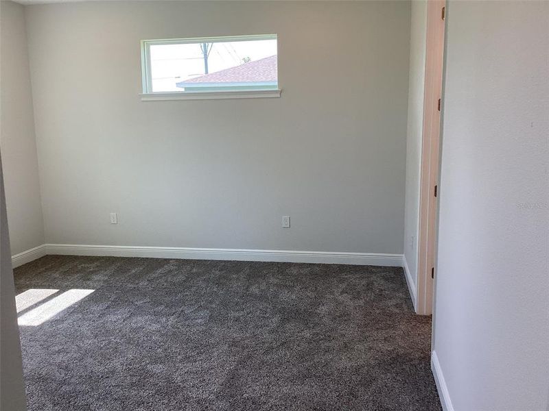 Spacious, unfurnished interior of a new home in , Ocala (Image 31).
