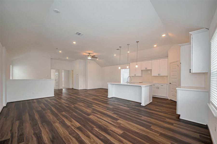 Furnished interior view inside a new home in Eagle Landing, Houston (Image 8). Furnished interior view inside a new home in Eagle Landing, Houston (Image 8).