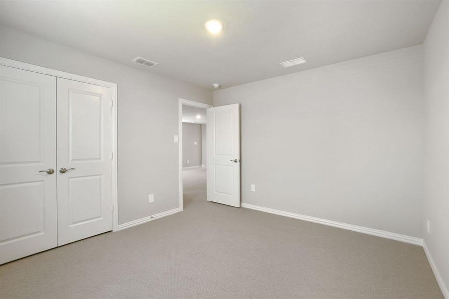 Photo is not of the actual home, but is an inspirational photo of builder’s model home and may depict options, furnishings, and/or decorator features that are not included. Photo is not of the actual home, but is an inspirational photo of builder’s model home and may depict options, furnishings, and/or decorator features that are not included.