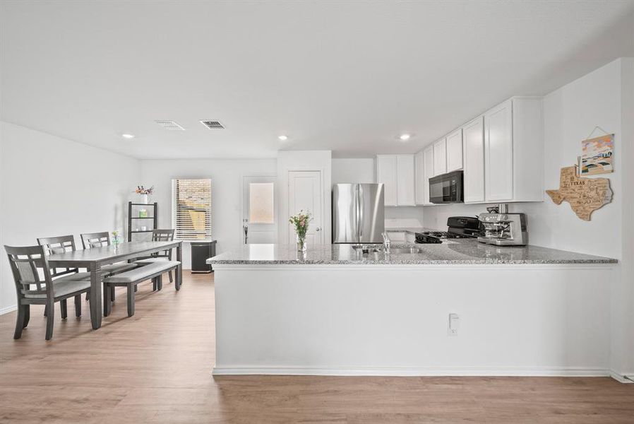 Furnished interior view inside a new home in , Fort Worth (Image 7).