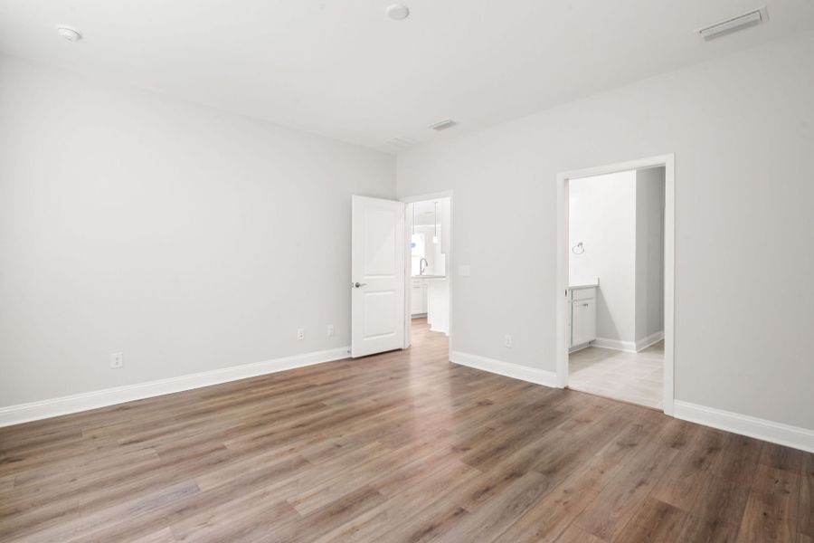 Spacious, unfurnished interior of a new home in Sun City Hilton Head, Bluffton (Image 15). Spacious, unfurnished interior of a new home in Sun City Hilton Head, Bluffton (Image 15).
