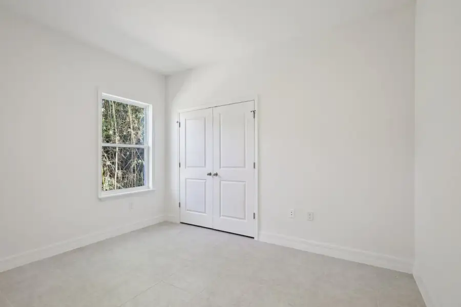 Representative unfurnished interior of a home built from the Melody by Maronda Homes in Englewood, Port Charlotte (Image 29).