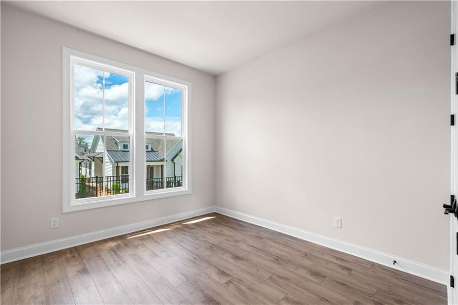 Spacious, unfurnished interior of a new home in Aberdeen, Hoschton (Image 34).