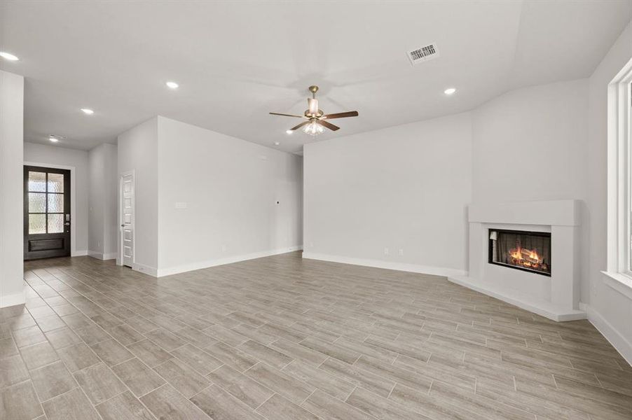 Spacious, unfurnished interior of a new home in Saddleback Estates, Boyd (Image 17).