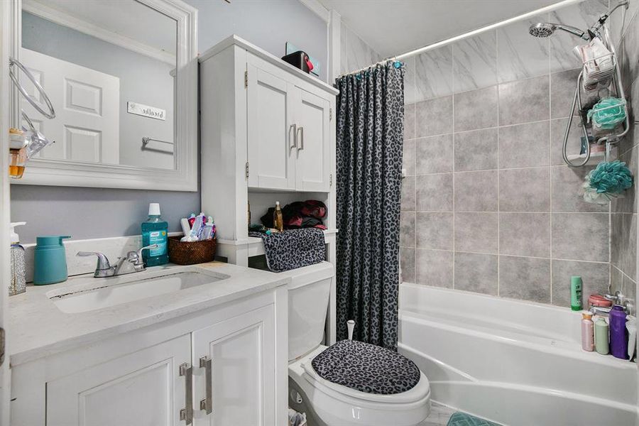 Furnished interior view inside a new home in , Hillsboro (Image 16).