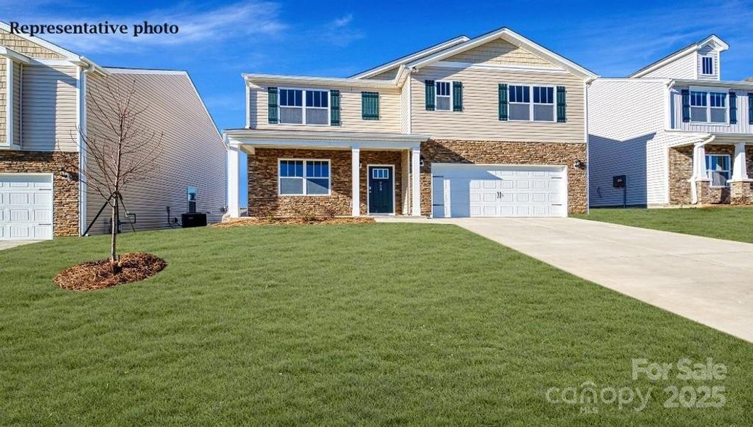 Front exterior of a new home in Sonoma Hills, Charlotte, NC, highlighting curb appeal (Image 1).