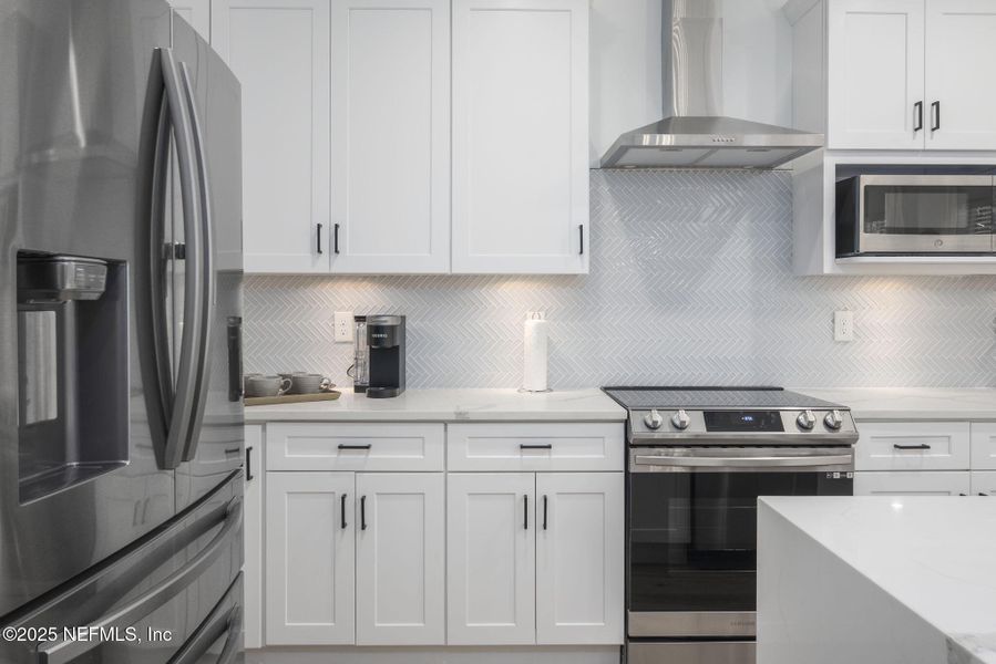 Furnished interior view inside a new home in , St. Augustine (Image 11).