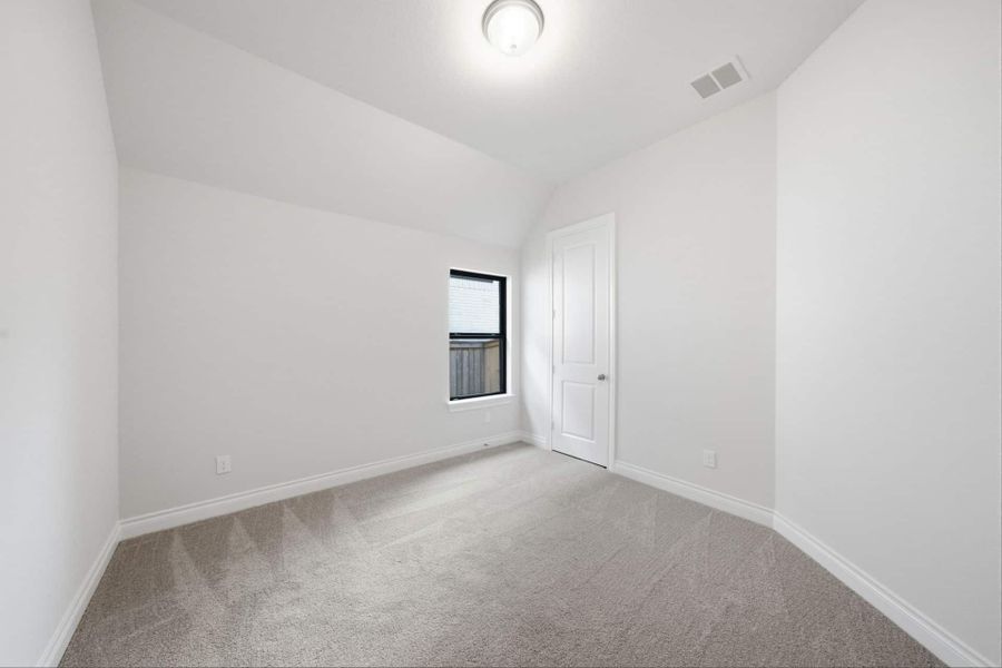 Spacious, unfurnished interior of a new home in Bridgeland 50′, Cypress (Image 28).