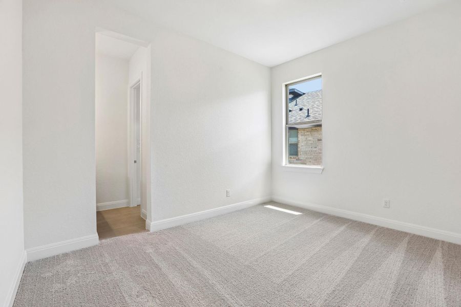 Spacious, unfurnished interior of a new home in 6 Creeks, Kyle (Image 21). Spacious, unfurnished interior of a new home in 6 Creeks, Kyle (Image 21).