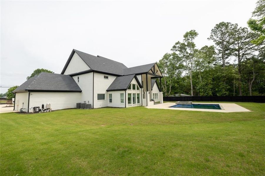 Exterior details and patio area of a home in , Buford (Image 4).