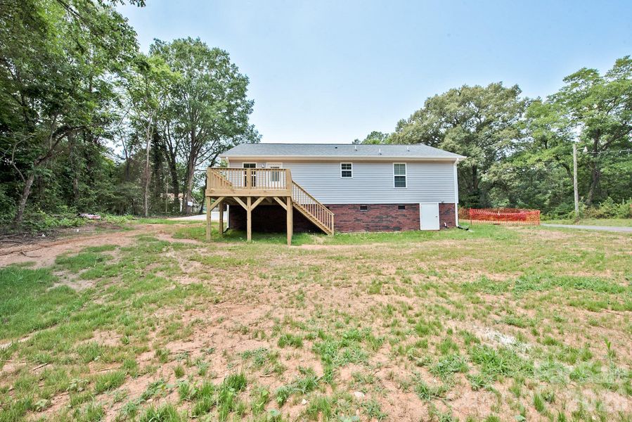 Exterior details and patio area of a home in , Kannapolis (Image 16).
