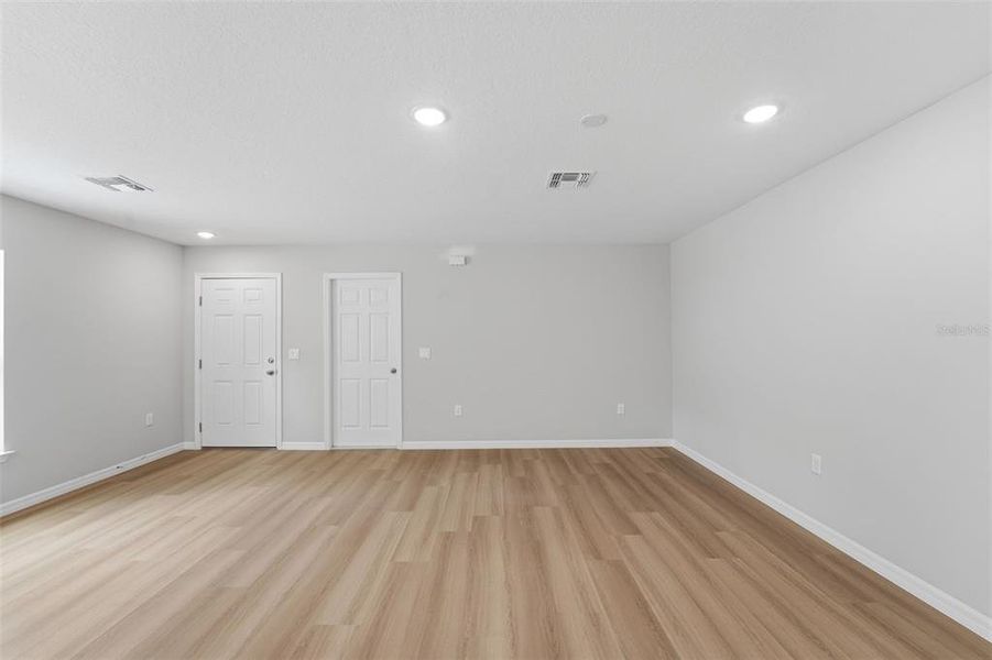 Spacious, unfurnished interior of a new home in , Eustis (Image 19).