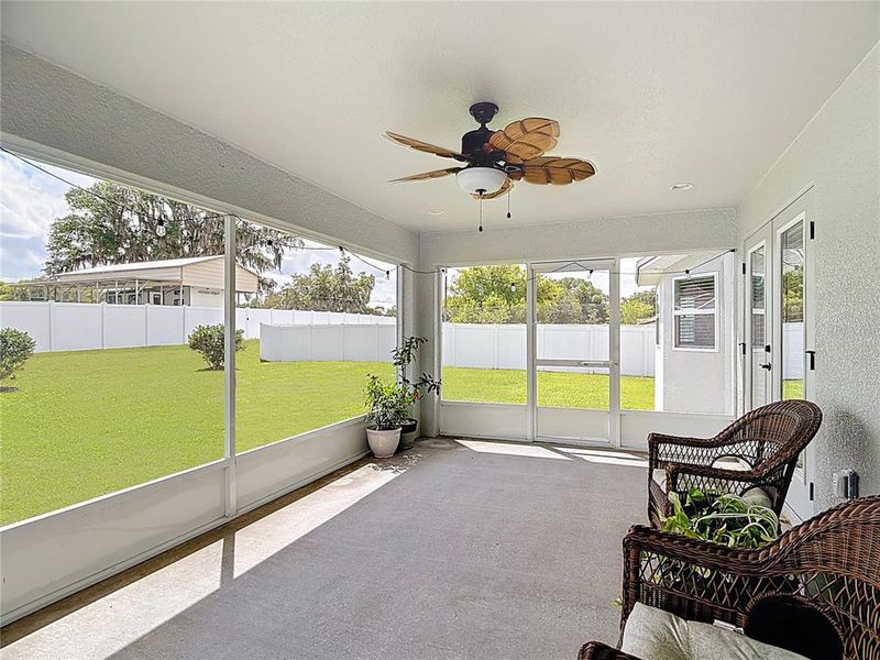 Exterior details and patio area of a home in , Bartow (Image 4).