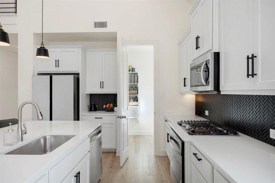 Furnished interior view inside a new home in , McKinney (Image 17). Furnished interior view inside a new home in , McKinney (Image 17).