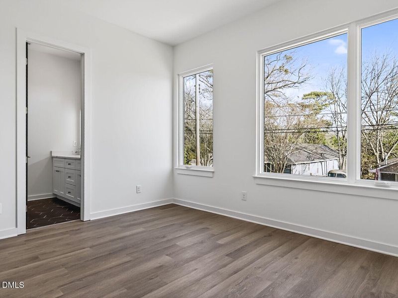 022-1280x960-primary-br 022-1280x960-primary-br