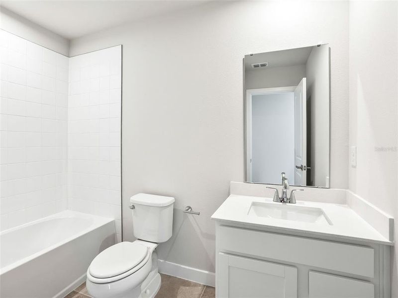 Furnished interior view inside a new home in , Lady Lake (Image 7).