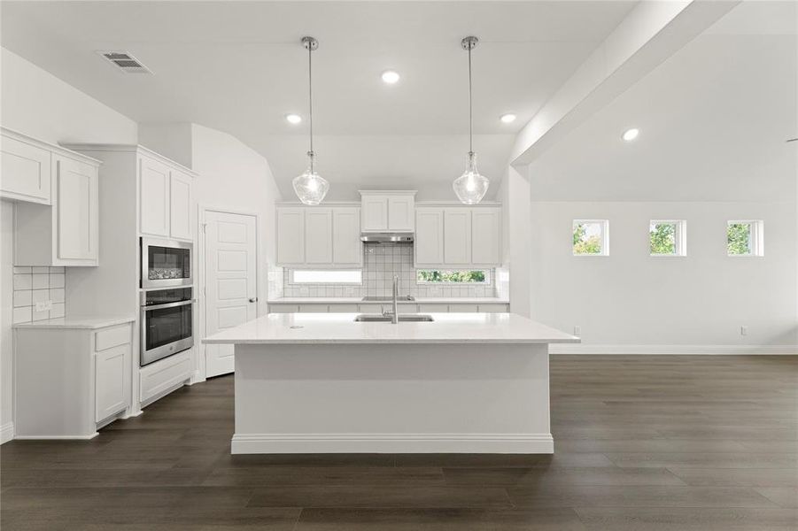 13. 2248 Sesaro - Kitchen 13. 2248 Sesaro - Kitchen