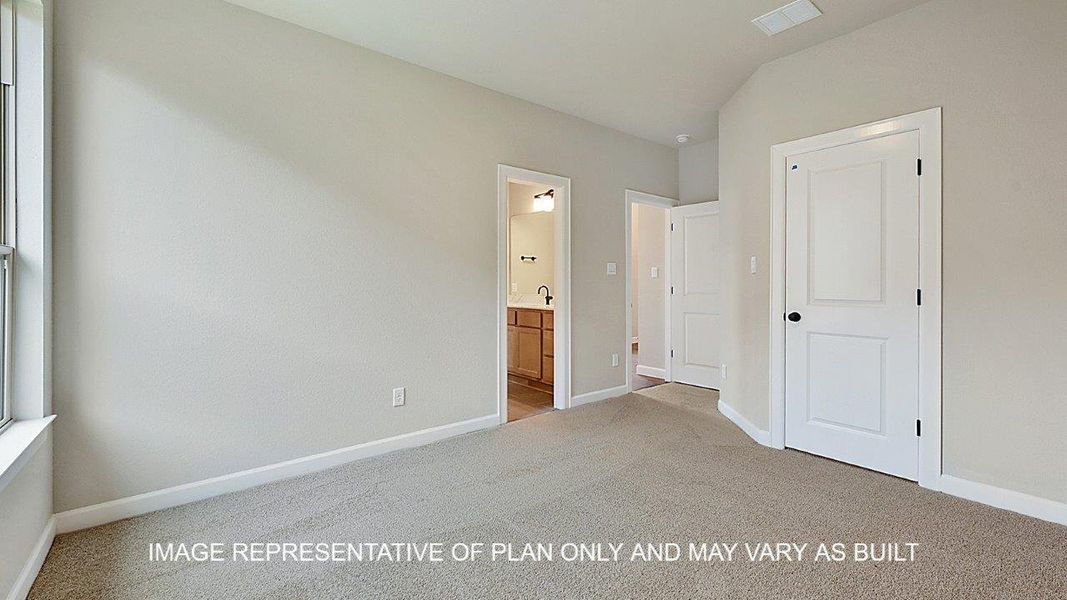 Spacious, unfurnished interior of a new home in Wellborn Settlement, College Station (Image 20).