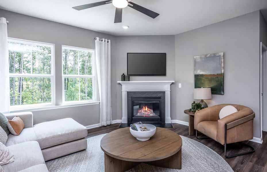 Representative furnished interior of a home built from the Hampton by Pulte Homes in Wimberly, Willow Spring (Image 14).